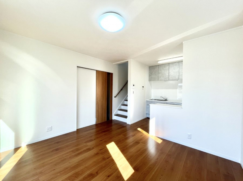 ���r���O�@�������������͋C�̂k�c�j�͉Ƒ��݂�Ȃ̉��K���