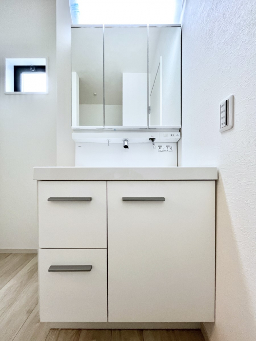 ���ʑ�E���ʏ��@�傫�����₷���O�ʋ��Ő�����������ʑ�́A�g�����Ȃ݃`�F�b�N�┧�̂������ɂ������߂ł��B 