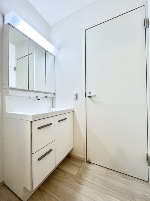 ���̑��@�������̂�����K��Ԃł��B�����̐g�x�x���C�����ǂ����g�������܂��B 