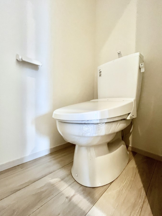 �g�C���@�g�C����1�K��2�K���ꂼ��ɔz�u����Ă��ĂƂĂ��֗��ł��B 