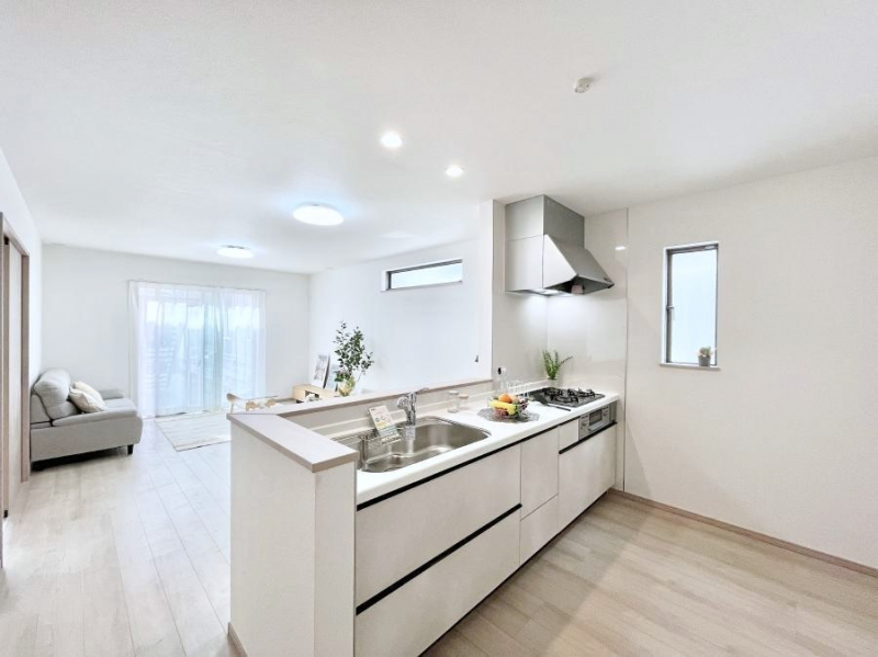 �L�b�`���@�J�E���^�[�z���Ɋy����������ׂ�B�����̂������������Ɣ��������Ȃ肻���ł��ˁB