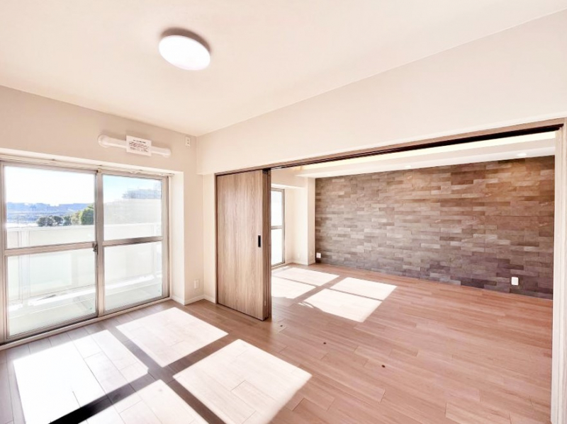 ���̑����ρ@�אڂ̗m�����J������΂���ɍL�X��Ԃ�  