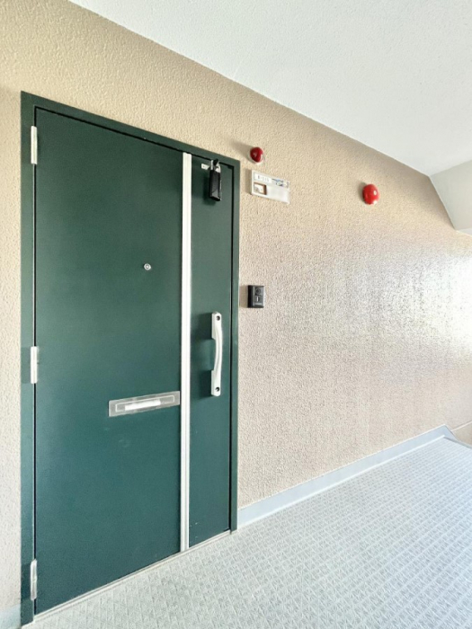 ���ց@�V���v���ŗ������������͋C�̌��֎���