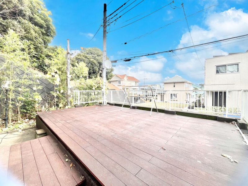 ���̑��@�E�b�h�f�b�L�t���I�Z�܂��ɖ��邢���ƊJ���������o���Ă���܂��B