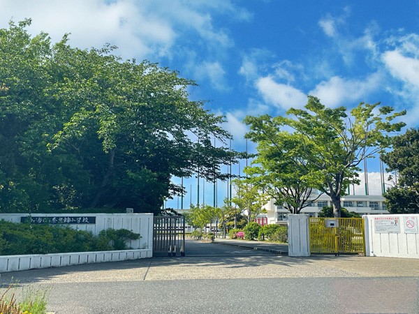 ���ӊ��@���w�Z 400m �ޗǗ֏��w�Z