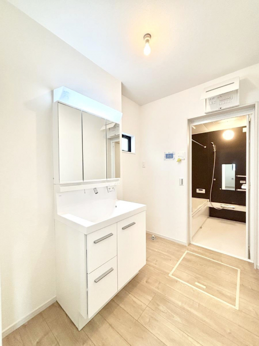 ���̑��@�������̂�����K��Ԃł��B�����̐g�x�x���C�����ǂ����g�������܂��B 