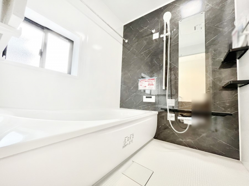 �����@����̔�������Ă���閾�邢�������̂���o�X���[��