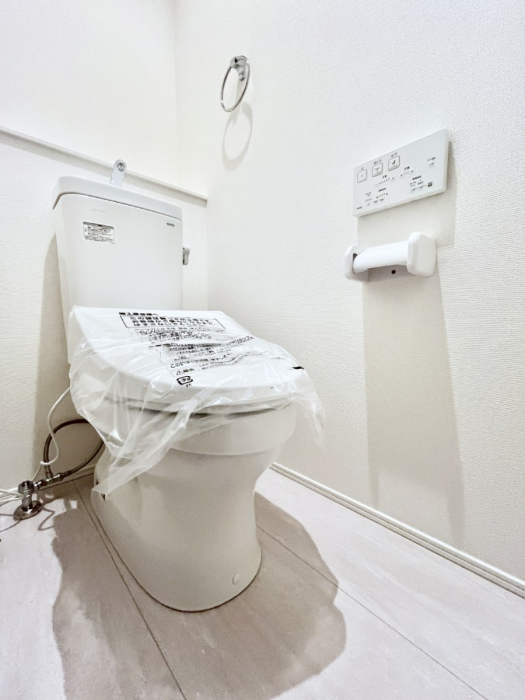 �g�C���@�g�C����1�K��2�K���ꂼ��ɔz�u����Ă��ĂƂĂ��֗��ł��B 