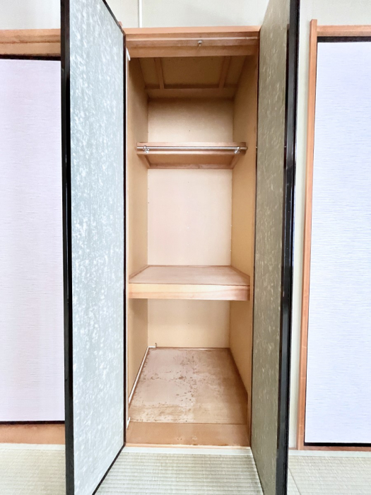 ���[�@�����Ղ�̎��[�X�y�[�X�ŉ��K�ɕ�点���� 