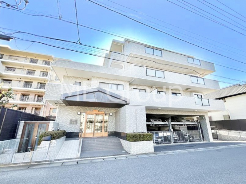 ���n�O�ώʐ^�@�����ɕ֗��Ȓn�ɐL�т₩�ȉƑ��̐������i��`���Z�܂�