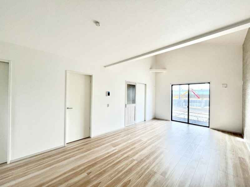 ���̑����ρ@���邢�z���������A�����̕��͋C�ɖ��������_�C�j���O�B   