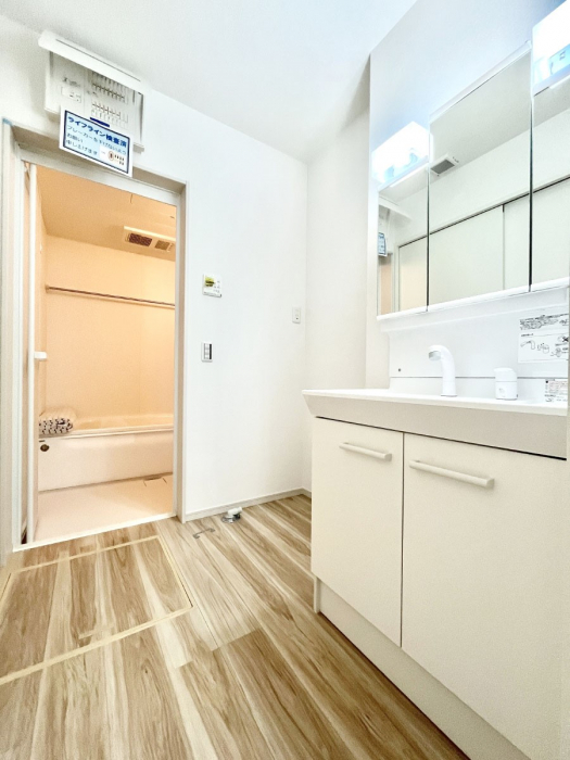 ���̑��@�������̂�����K��Ԃł��B�����̐g�x�x���C�����ǂ����g�������܂��B 