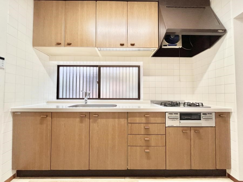 �L�b�`���@�������������I�ɁA�y�����I�V�X�e���L�b�`��