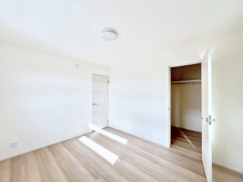 ���̑����ρ@�E�H�[�N�C���N���[�[�b�g�����邨�����I�G�߂��Ƃ̓���ւ����s�v�ŕ֗��ł��B 