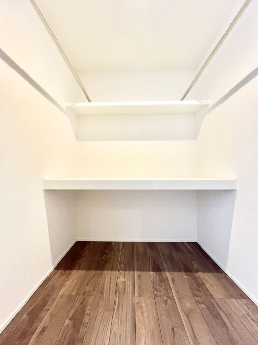 ���[�@�����Ղ�̎��[�X�y�[�X�ŉ��K�ɕ�点���� 