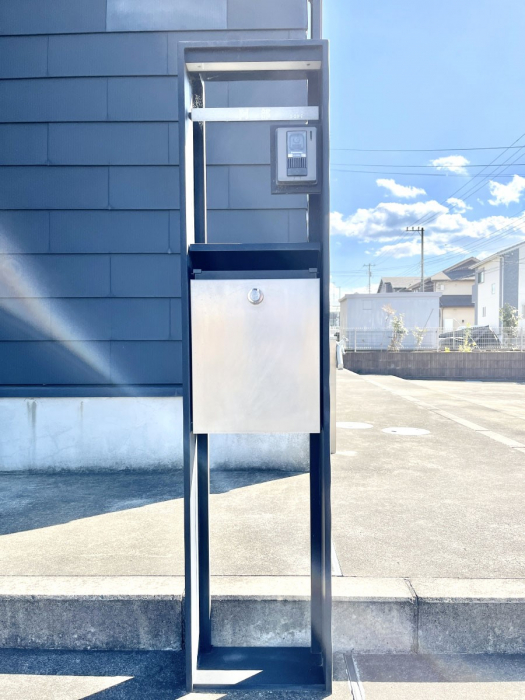 ���̑��@�V���v���f�U�C���̃|�X�g�B