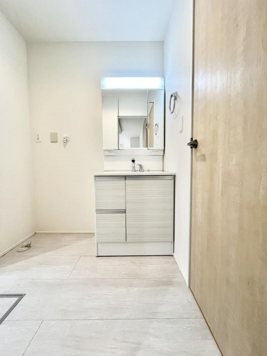 ���ʑ�E���ʏ��@�傫�����₷���O�ʋ��Ő�����������ʑ�́A�g�����Ȃ݃`�F�b�N�┧�̂������ɂ������߂ł��B 