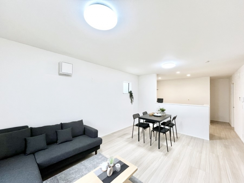 ���r���O�@�Ƒ��c���̎��Ԃ����������Ȃ��났�̃��r���O�_�C�j���O�B   