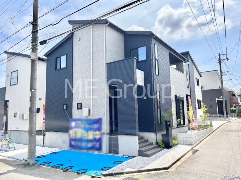 ���n�O�ώʐ^�@�������ꂽ�O�ρA�㎿�ȏZ��Ԃ��L���鎺���͉i�����S���ĉ߂�����Z���ł��B 