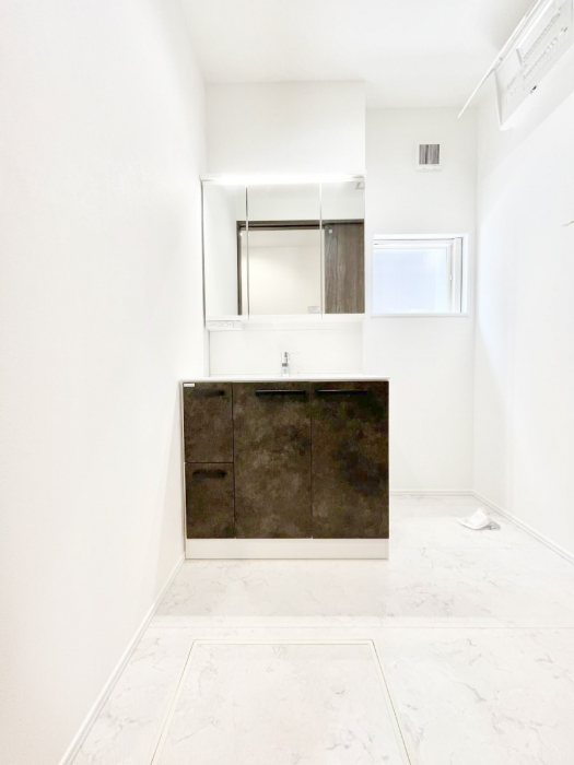 ���ʑ�E���ʏ��@�傫�����₷���O�ʋ��Ő�����������ʑ�́A�g�����Ȃ݃`�F�b�N�┧�̂������ɂ������߂ł��B 