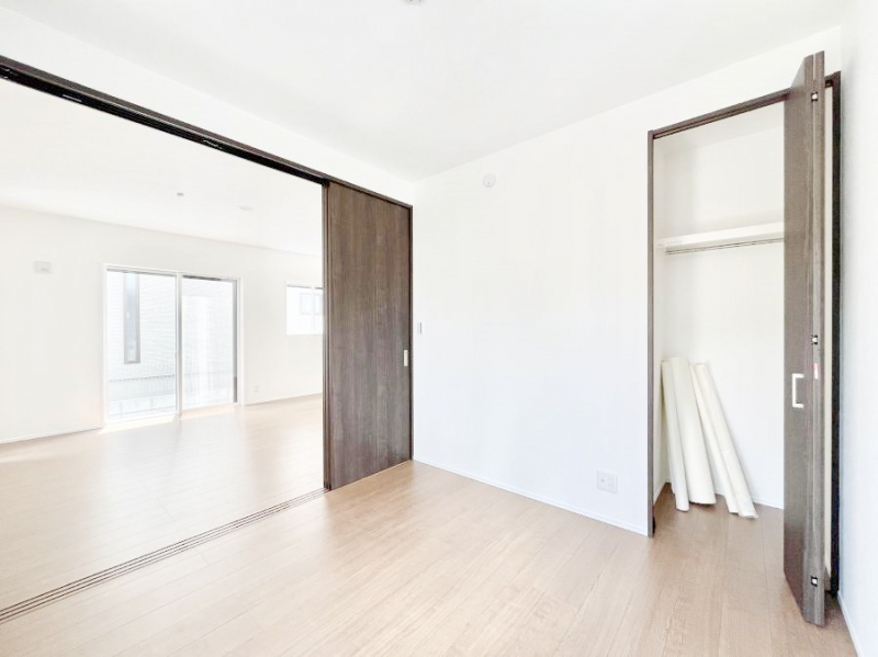 ���̑����ρ@���r���O�ׂ̗ɂ���m���B�����J�����čL�����p���邱�Ƃ��\�ł��B