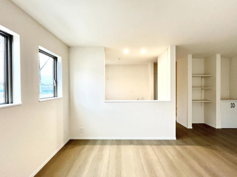 �L�b�`���@���������Ȃ���ł����Ƒ��Ƃ̉�b���y���߂�ΖʃL�b�`��