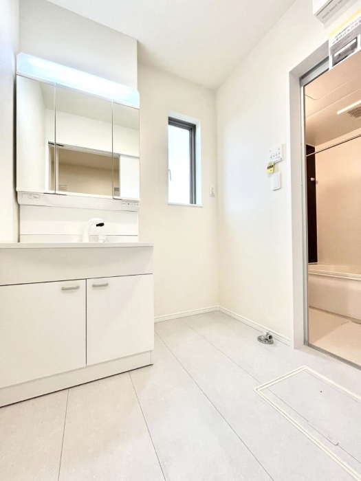 ���̑��@�������̂�����K��Ԃł��B�����̐g�x�x���C�����ǂ����g�������܂��B 