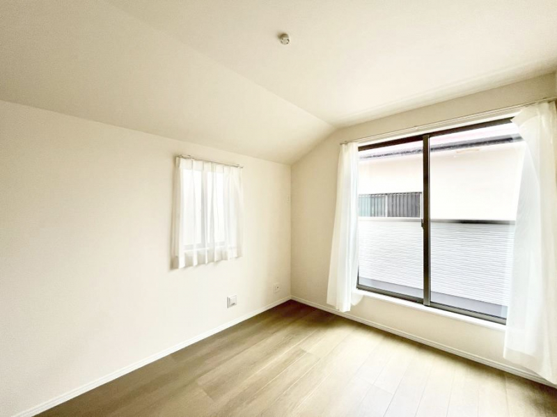 ���̑����ρ@�o���R�j�[���J�������v���X���Ă����m��