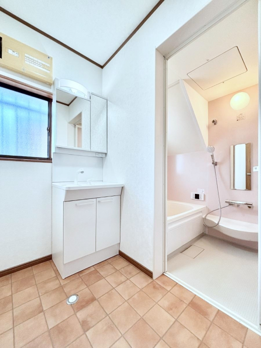 ���ʑ�E���ʏ��@���������Ă���̂Ŏ��C�̑����ꏊ�ł����C���ł����K�ł��B�����̐g�x�x���C�����ǂ��s���܂��ˁB