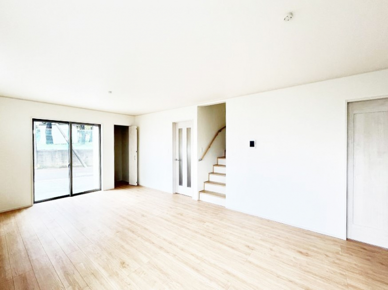 ���̑����ρ@�Ƒ������R�ƏW�܂�e���̃X�y�[�X�ɂȂ肻��