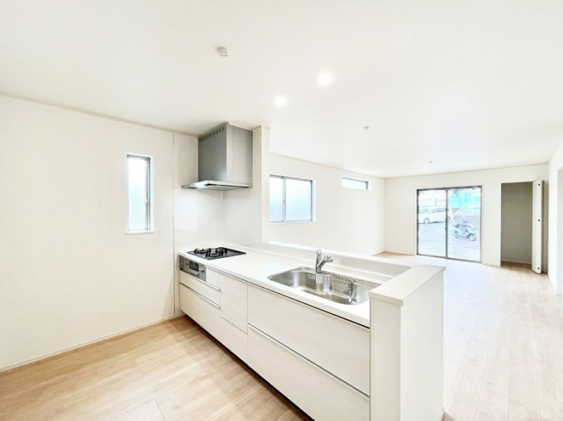 �L�b�`���@���������Ȃ��炲�Ƒ��Ƃ̉�b���y���߂�ΖʃJ�E���^�[�L�b�`��