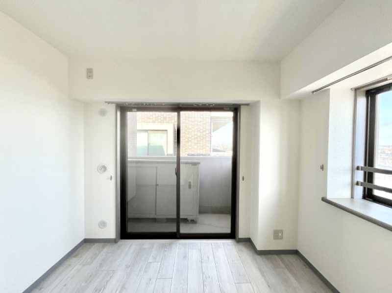 ���̑����ρ@�o���R�j�[���J�������v���X���Ă����m��  