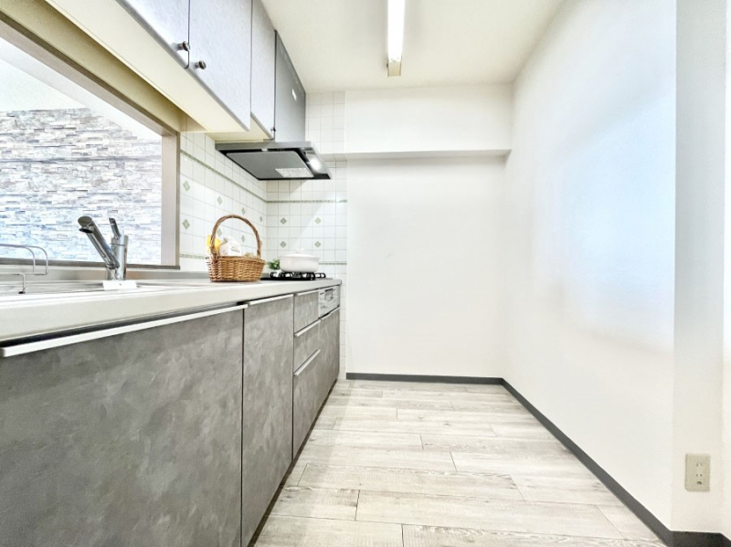 �L�b�`���@��Ƃ肠��L�b�`���X�y�[�X�ł�������H��̌�Еt�����X���[�Y�ɁI