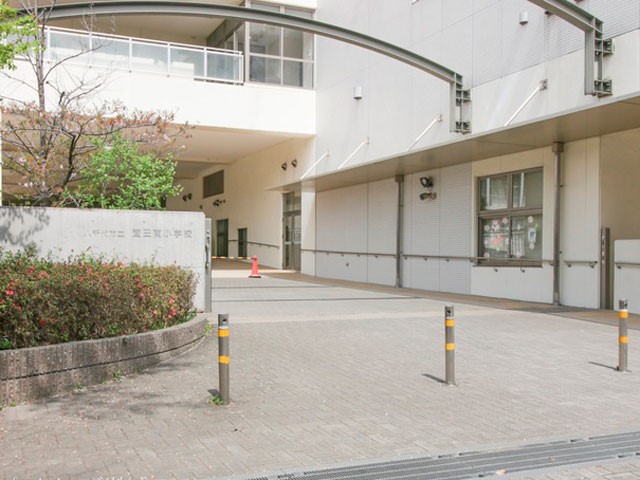 ���ӊ��@���w�Z 450m �����s�����c�쏬�w�Z