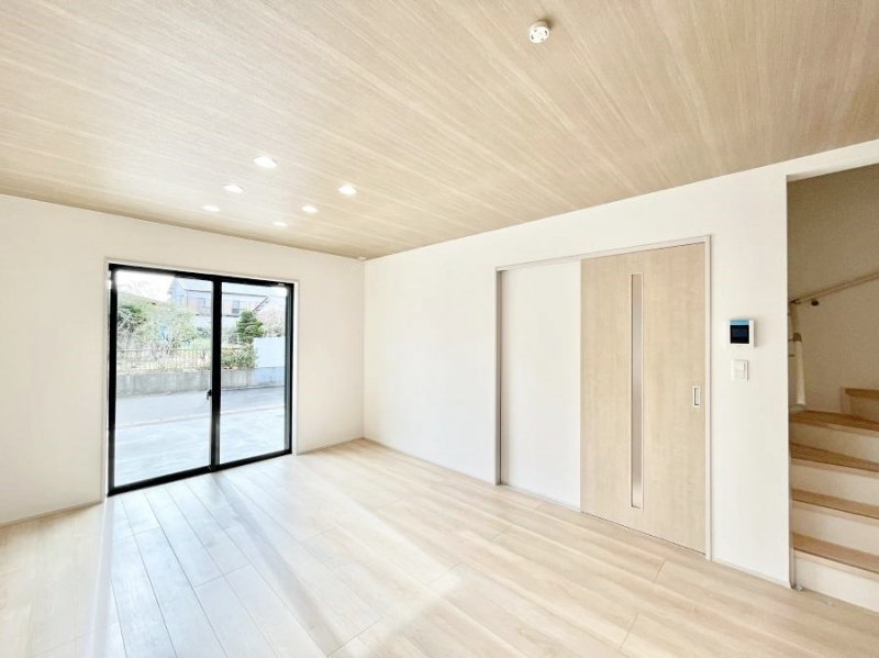 ���̑����ρ@�V���v���ȃf�U�C���Ȃ̂ŃC���e���A���l����̂��y���݂ł��ˁI