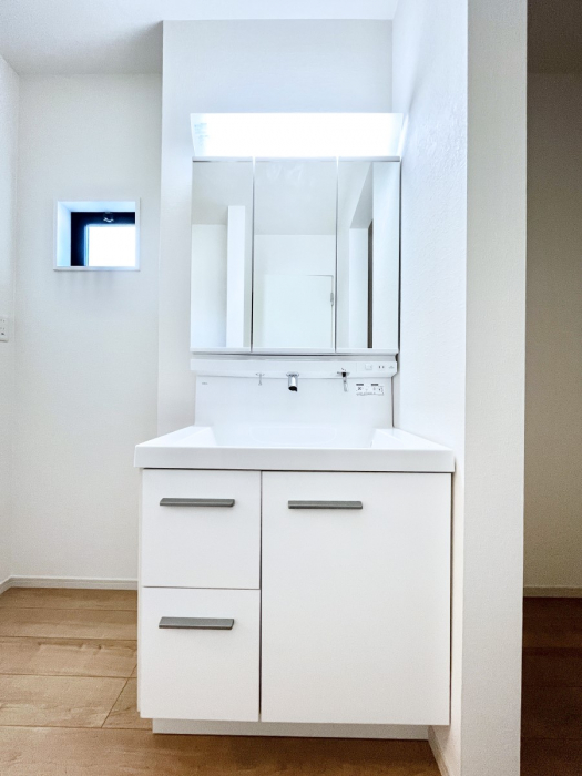 ���ʑ�E���ʏ��@�傫�����₷���O�ʋ��Ő�����������ʑ�́A�g�����Ȃ݃`�F�b�N�┧�̂������ɂ������߂ł��B 