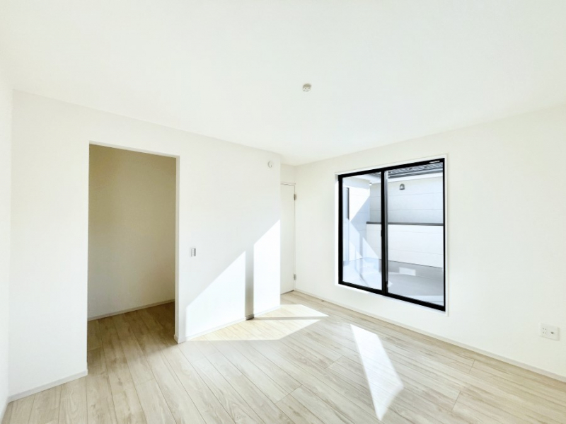 ���̑����ρ@�o���R�j�[���J�������v���X���Ă����m���BWIC�t���ł��B