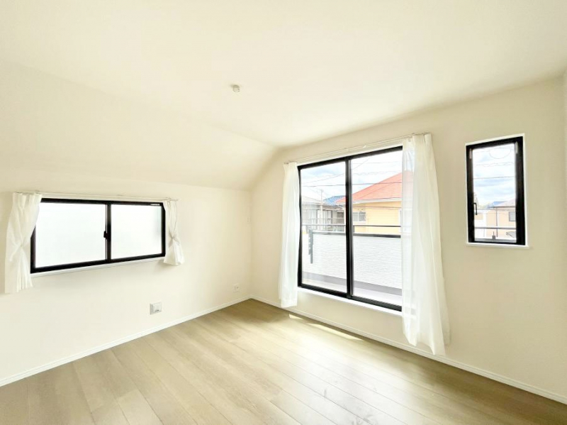 ���̑����ρ@�o���R�j�[���J�������v���X���Ă����m��