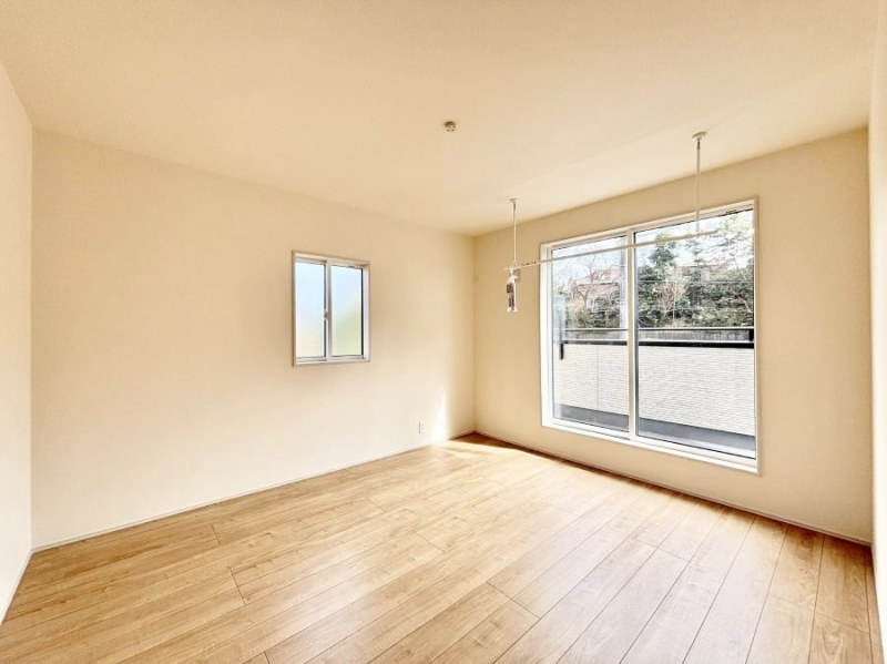 ���̑����ρ@�o���R�j�[���J�������v���X���Ă����m��