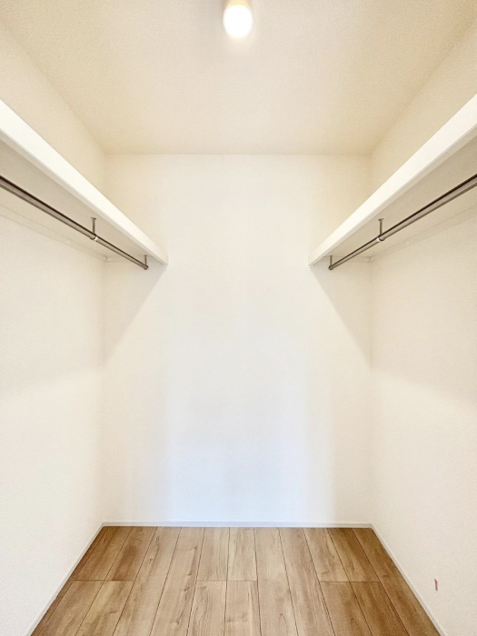 ���̑��@�ߗނ��n���K�[�Ɋ|�����܂܎��[�ł���WIC�B�ߗނ̐������ڂ����₷���ĕ֗��ł��I