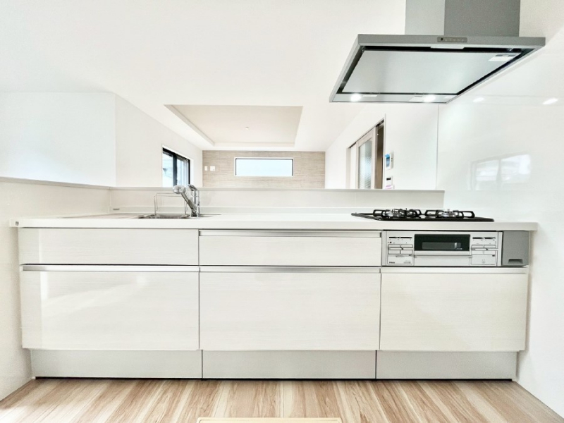 �L�b�`���@�������������I�ɁA�y�����I�V�X�e���L�b�`��