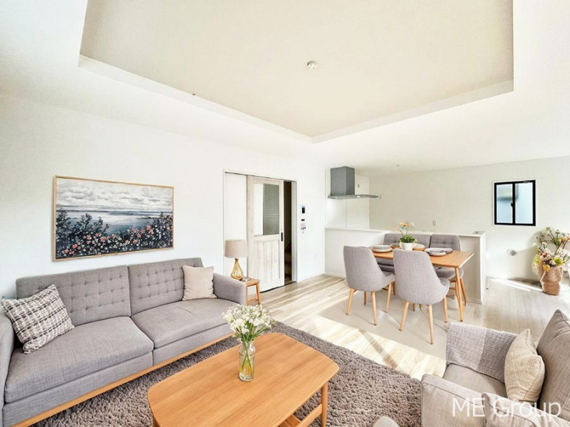 ���r���O�@�������������͋C�̂k�c�j�͉Ƒ��݂�Ȃ̉��K��ԁ��Ƌ��CG�ł�