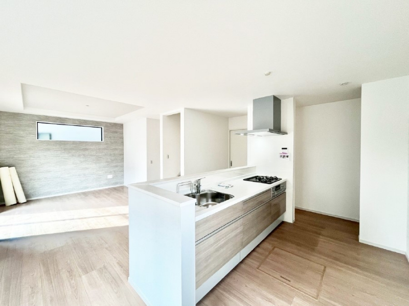 �L�b�`���@���������Ȃ��炲�Ƒ��Ƃ̉�b���y���߂�ΖʃJ�E���^�[�L�b�`��