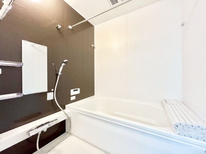 �����@����̔�������Ă���閾�邢�������̂���o�X���[��