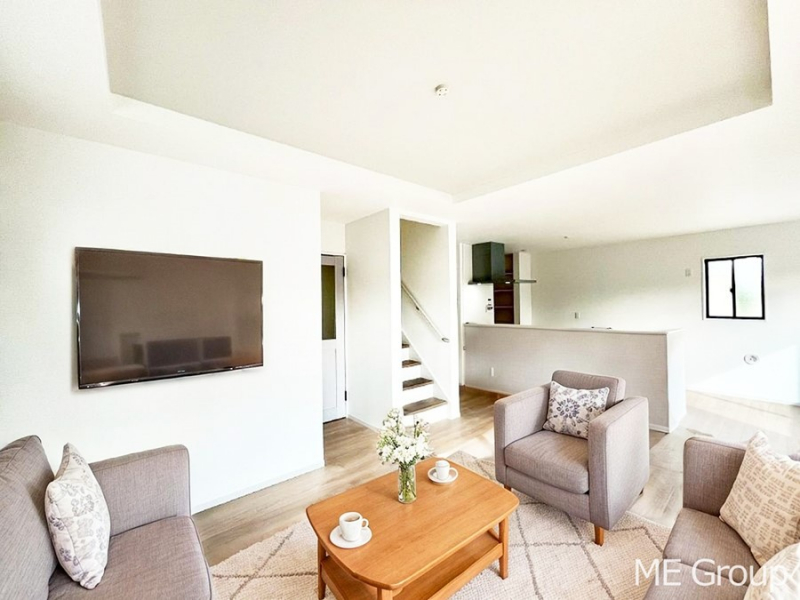 ���r���O�@�������������͋C�̂k�c�j�͉Ƒ��݂�Ȃ̉��K��ԁ��Ƌ��CG�ł�