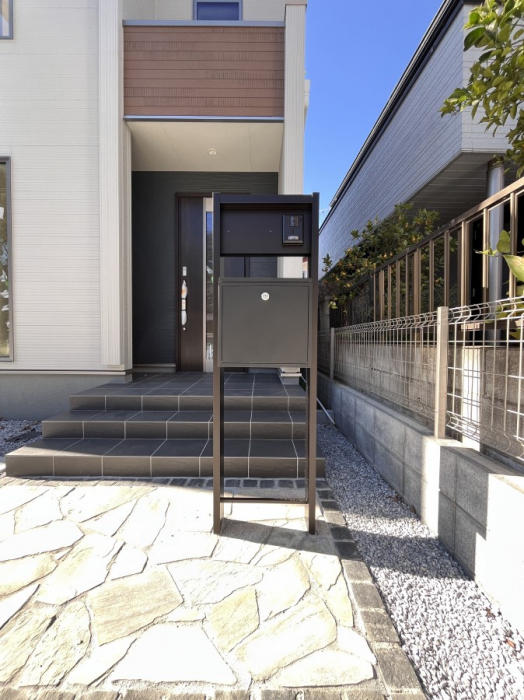 ���̑��@�\�D�E�C���^�[�z���E�|�X�g���ЂƂɏW��