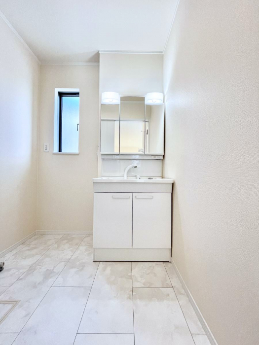 ���ʑ�E���ʏ��@�傫�����₷���O�ʋ��Ő�����������ʑ�́A�g�����Ȃ݃`�F�b�N�┧�̂������ɂ������߂ł��B 