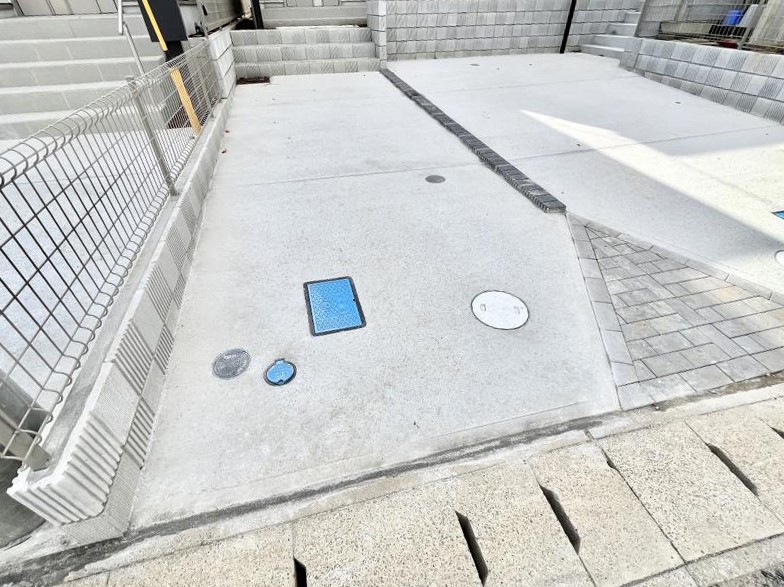 �@�����Ɍ������Ȃ����ԃX�y�[�X�B