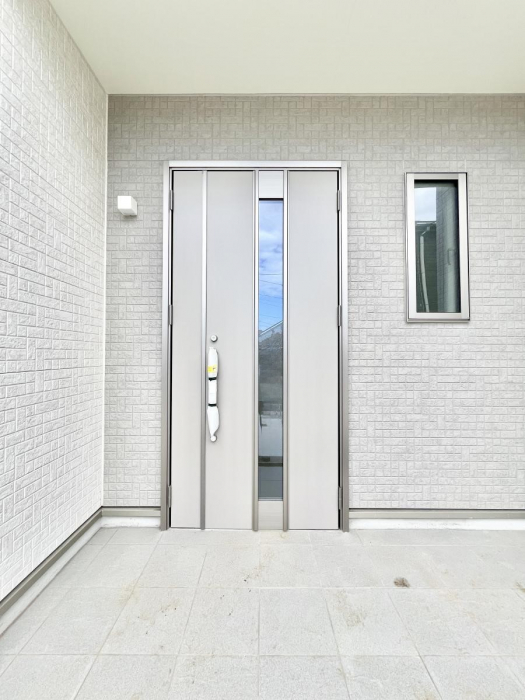 ���ց@��؂ȉƑ��A���q���o�}���錺�ցB