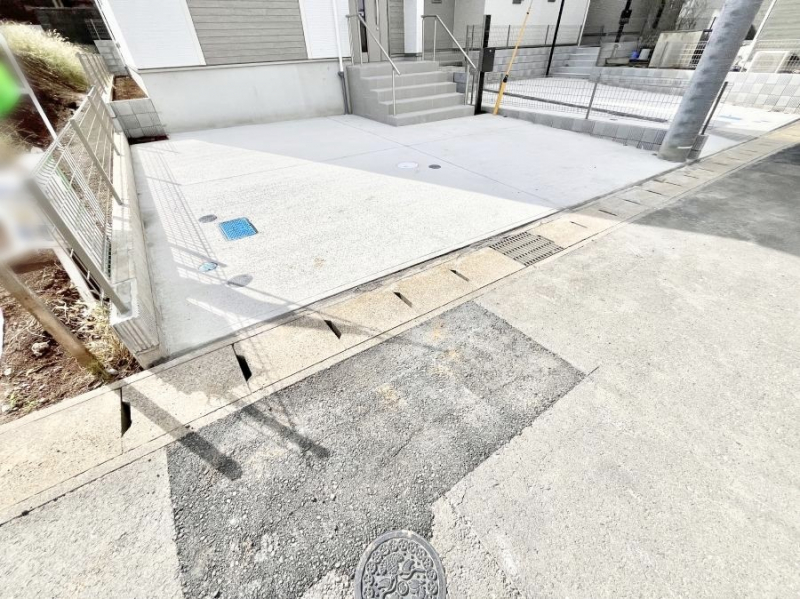 �@�����Ɍ������Ȃ����ԃX�y�[�X�B